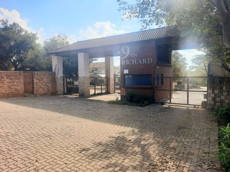 2 Bedroom Property for Sale in Kengies Gauteng