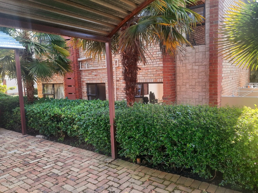 2 Bedroom Property for Sale in Kengies Gauteng