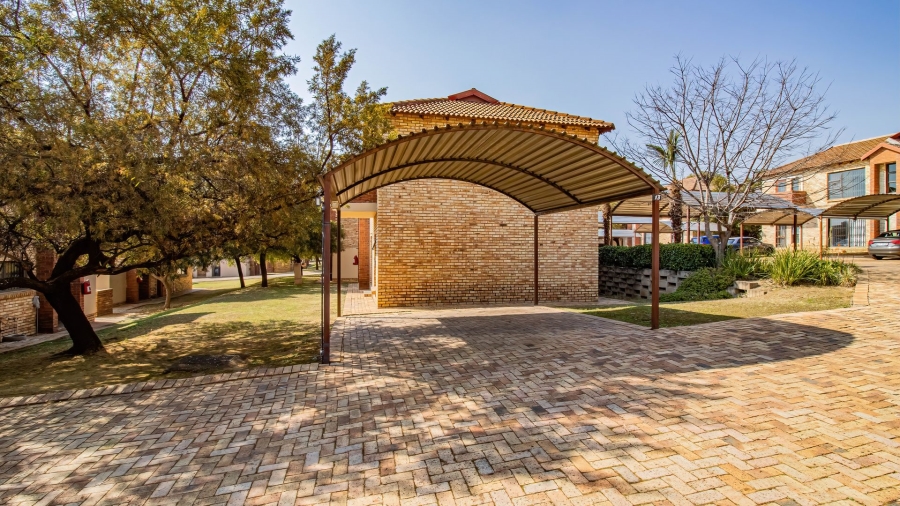2 Bedroom Property for Sale in Kengies Gauteng