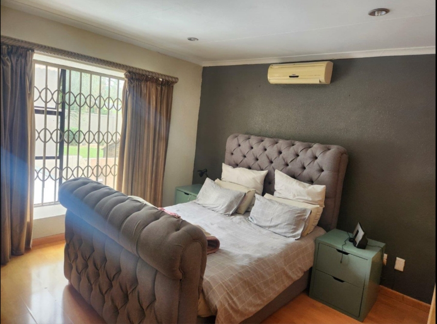 4 Bedroom Property for Sale in Strubensvallei Gauteng