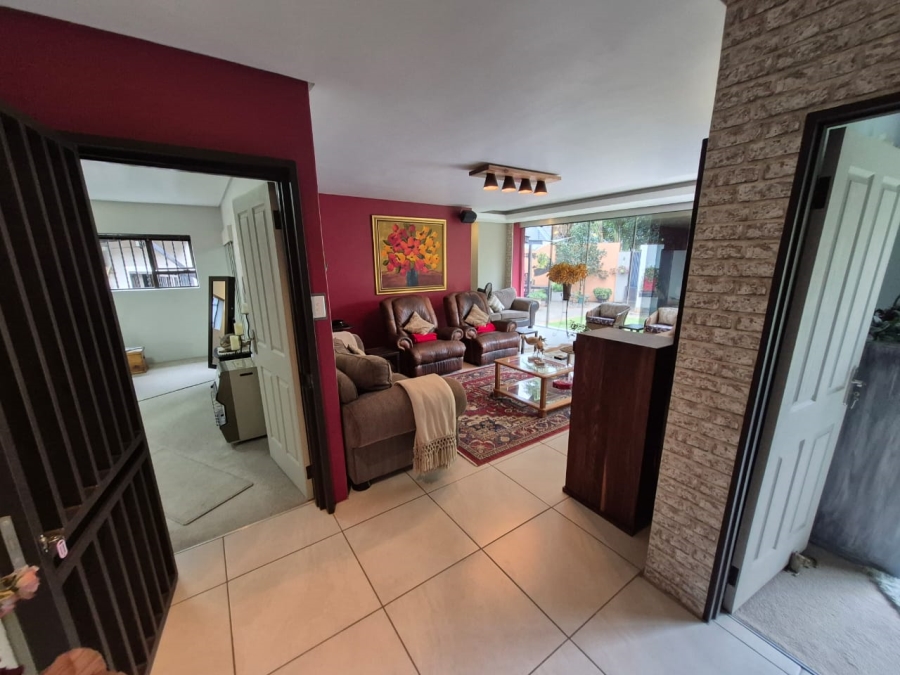 3 Bedroom Property for Sale in Elardus Park Gauteng