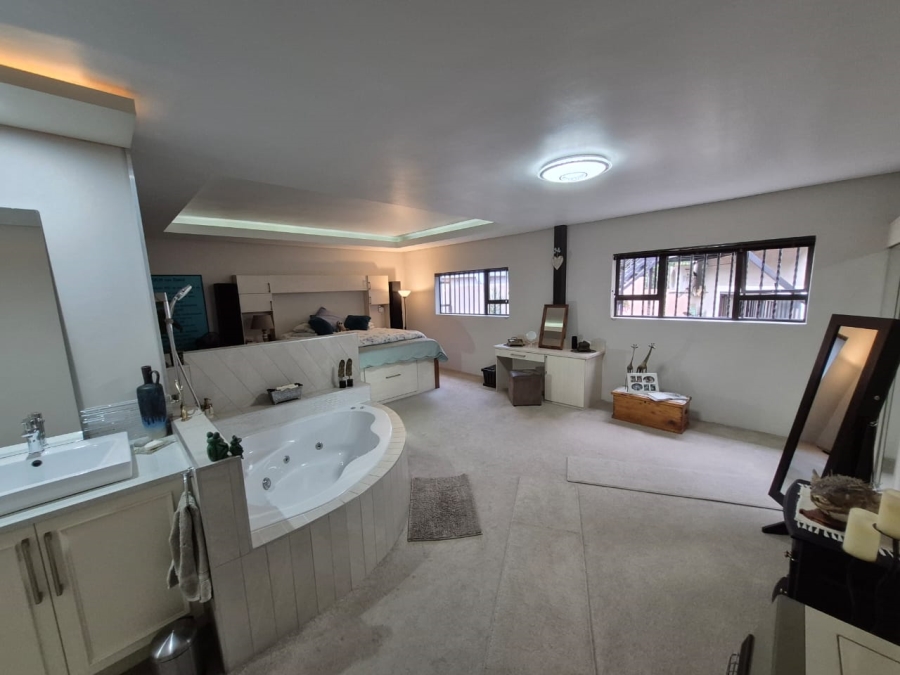 3 Bedroom Property for Sale in Elardus Park Gauteng