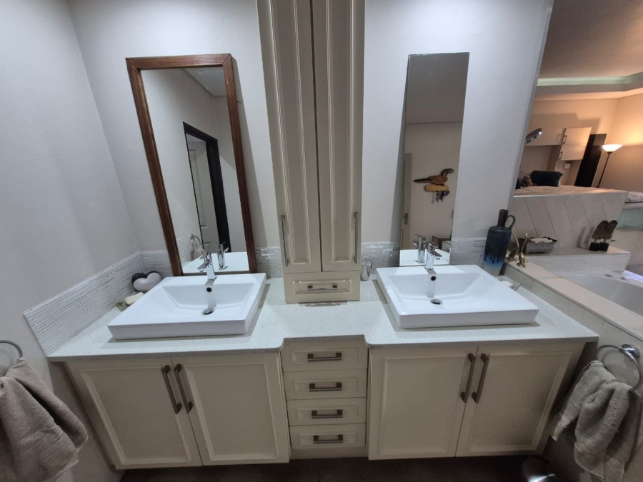 3 Bedroom Property for Sale in Elardus Park Gauteng