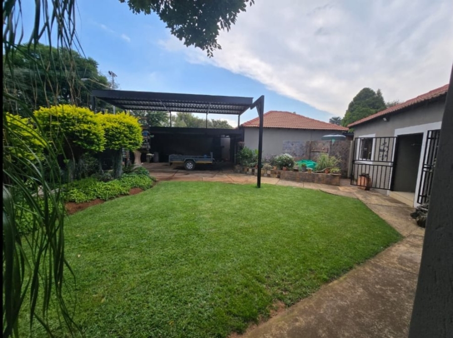 3 Bedroom Property for Sale in Elardus Park Gauteng