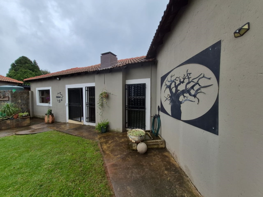 3 Bedroom Property for Sale in Elardus Park Gauteng