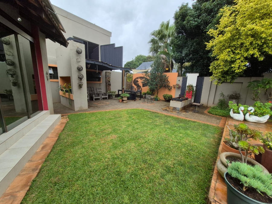3 Bedroom Property for Sale in Elardus Park Gauteng