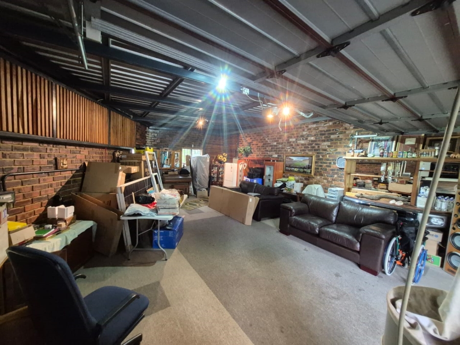 3 Bedroom Property for Sale in Elardus Park Gauteng