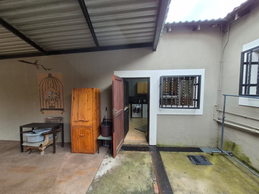 3 Bedroom Property for Sale in Elardus Park Gauteng