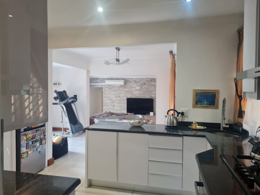 3 Bedroom Property for Sale in Glenvista Gauteng
