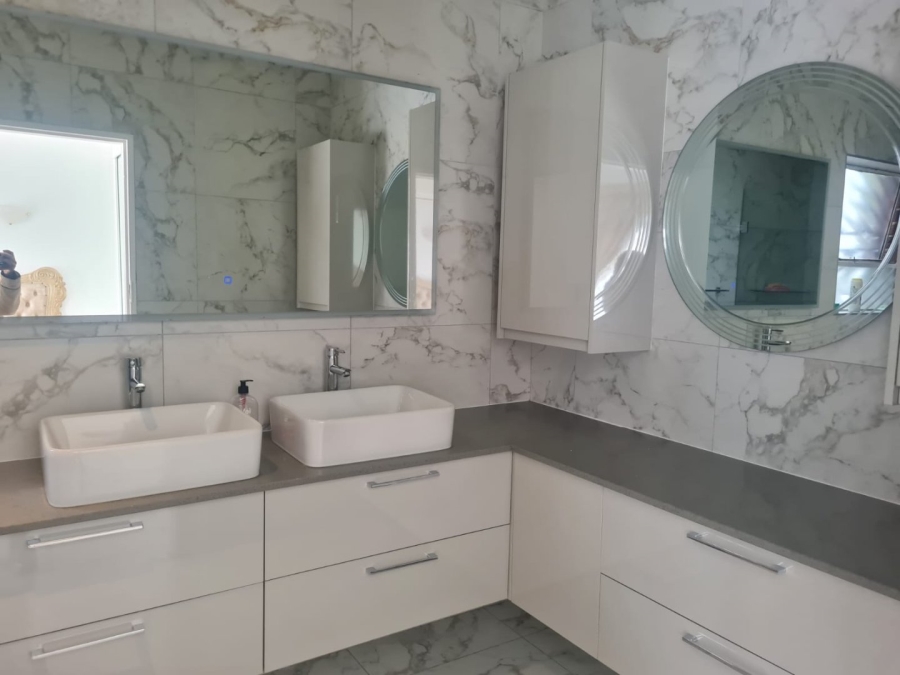 3 Bedroom Property for Sale in Glenvista Gauteng