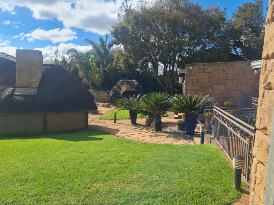 3 Bedroom Property for Sale in Glenvista Gauteng