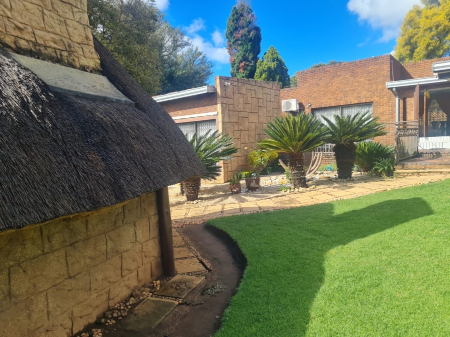 3 Bedroom Property for Sale in Glenvista Gauteng