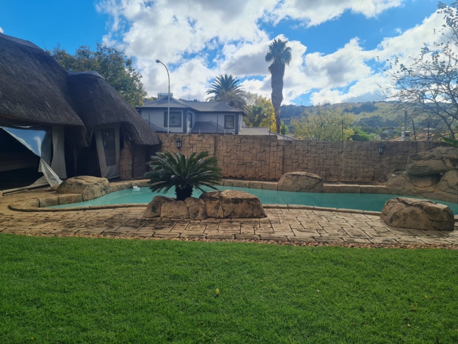 3 Bedroom Property for Sale in Glenvista Gauteng
