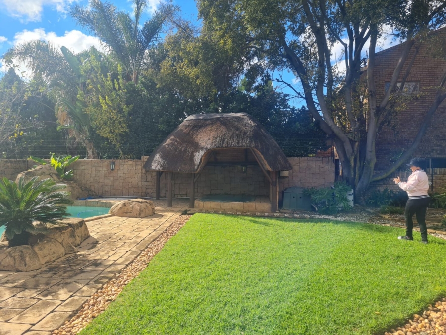 3 Bedroom Property for Sale in Glenvista Gauteng
