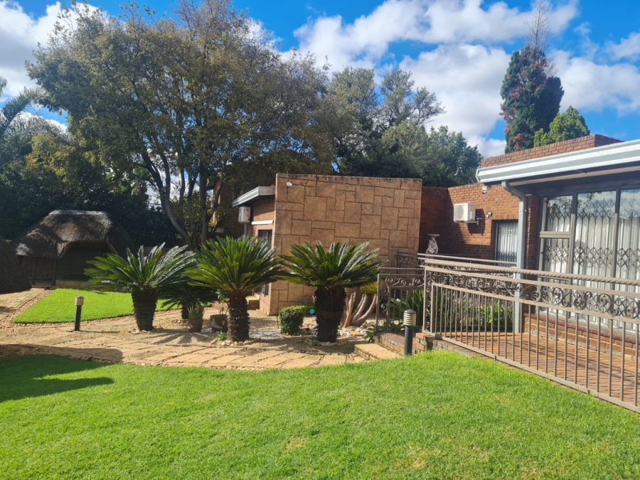 3 Bedroom Property for Sale in Glenvista Gauteng