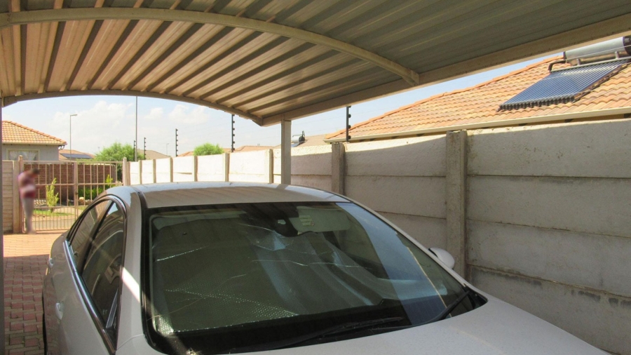 3 Bedroom Property for Sale in Sky City Gauteng