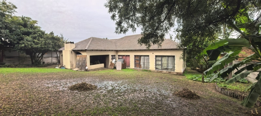 4 Bedroom Property for Sale in Vorna Valley Gauteng