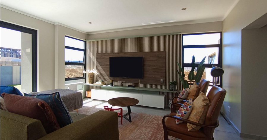 3 Bedroom Property for Sale in Midstream Ridge Gauteng