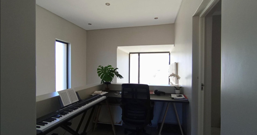3 Bedroom Property for Sale in Midstream Ridge Gauteng