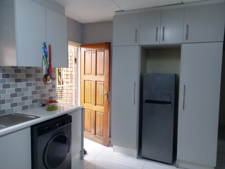2 Bedroom Property for Sale in Liefde en Vrede Gauteng