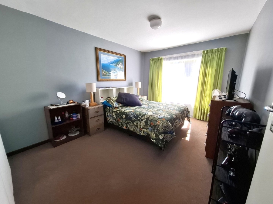 2 Bedroom Property for Sale in Hennopspark Gauteng