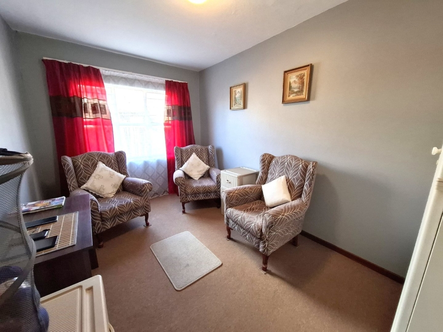 2 Bedroom Property for Sale in Hennopspark Gauteng