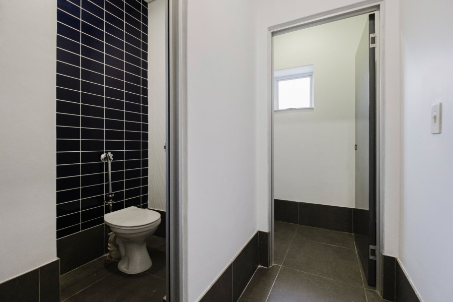 Commercial Property for Sale in Longmeadow Gauteng