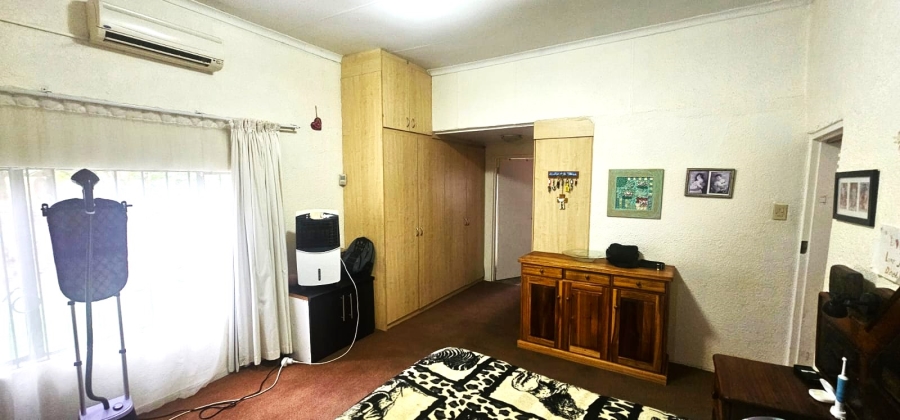 Commercial Property for Sale in Oog Van Boekenhoutskloof Alias Tweefonte Gauteng