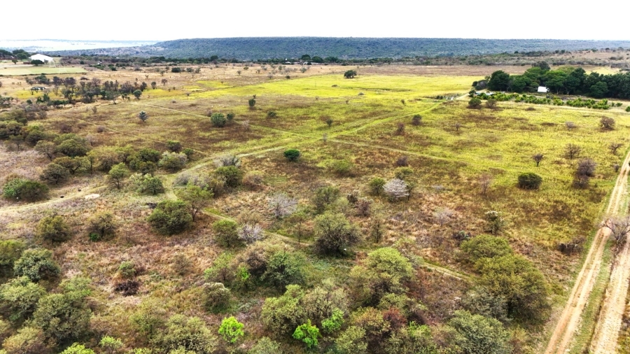 Commercial Property for Sale in Oog Van Boekenhoutskloof Alias Tweefonte Gauteng