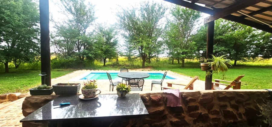 Commercial Property for Sale in Oog Van Boekenhoutskloof Alias Tweefonte Gauteng
