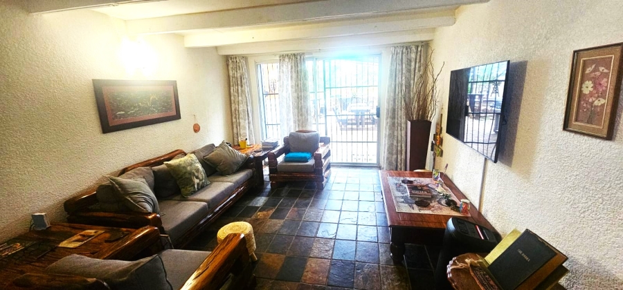 Commercial Property for Sale in Oog Van Boekenhoutskloof Alias Tweefonte Gauteng