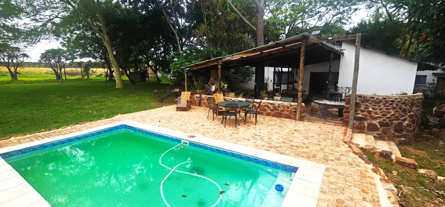 Commercial Property for Sale in Oog Van Boekenhoutskloof Alias Tweefonte Gauteng