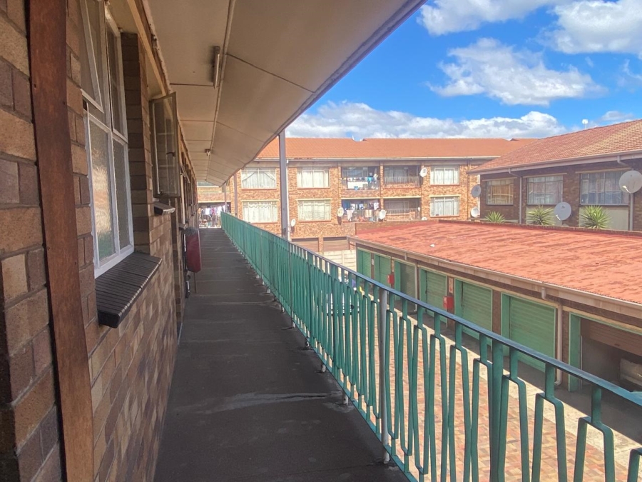 2 Bedroom Property for Sale in Vanderbijlpark CE 3 Gauteng