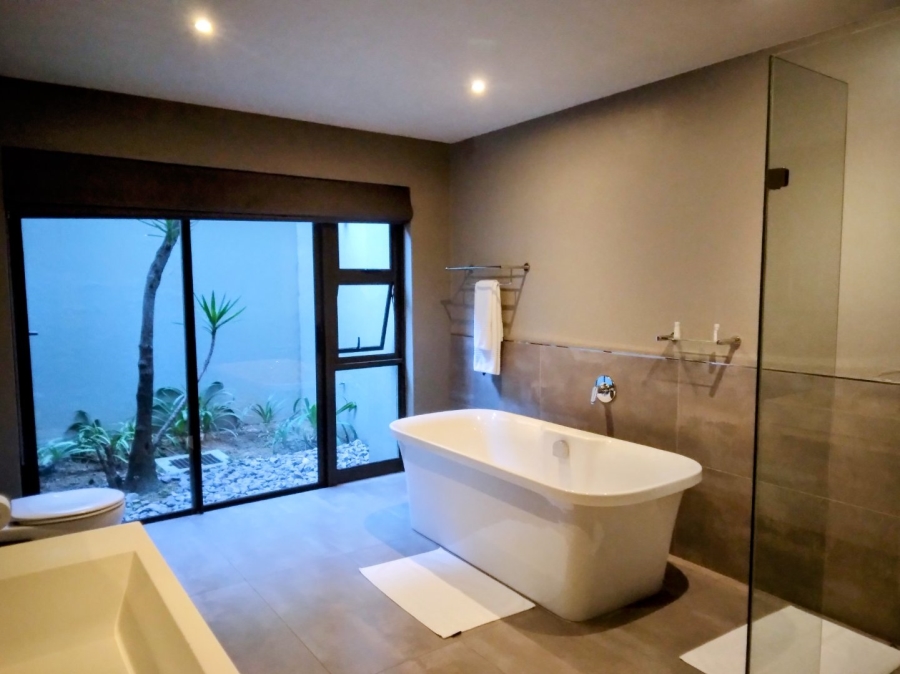 To Let 2 Bedroom Property for Rent in Sandown Gauteng