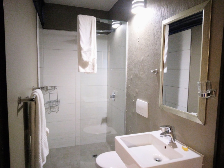 To Let 2 Bedroom Property for Rent in Sandown Gauteng