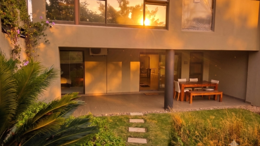 To Let 2 Bedroom Property for Rent in Sandown Gauteng