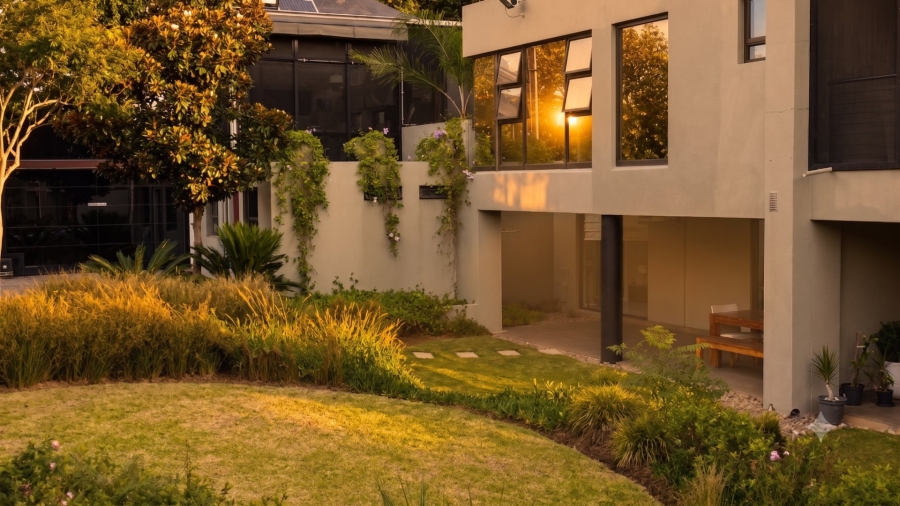 To Let 2 Bedroom Property for Rent in Sandown Gauteng