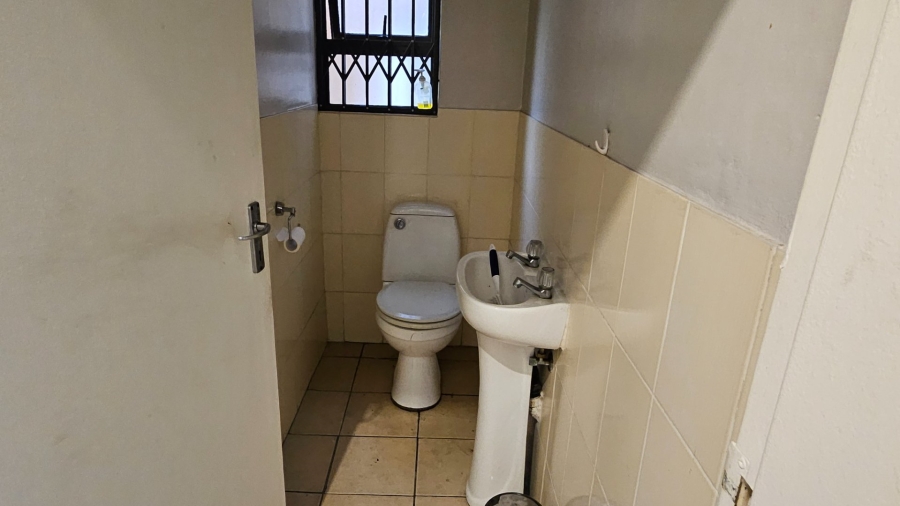 4 Bedroom Property for Sale in Sunnyrock Gauteng