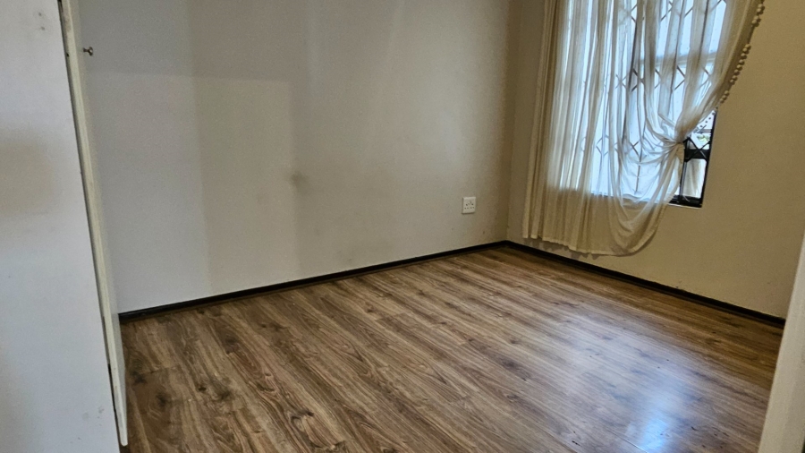 4 Bedroom Property for Sale in Sunnyrock Gauteng