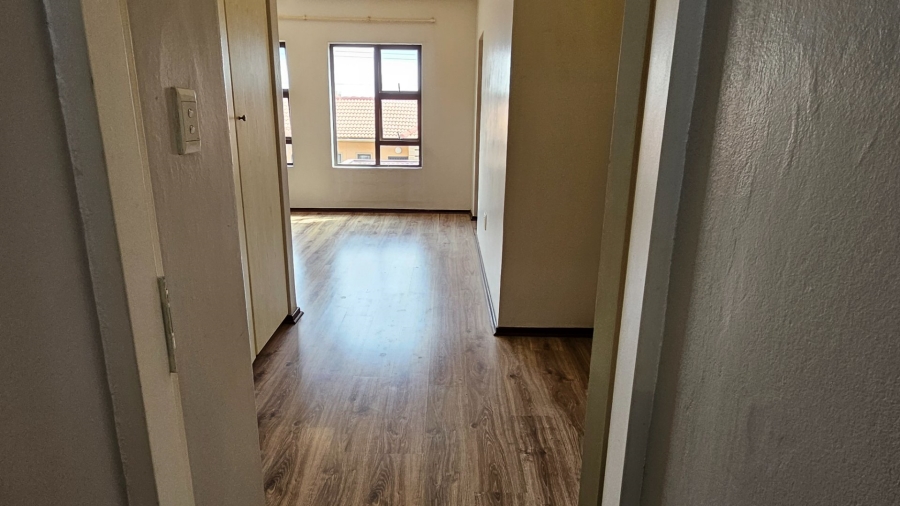 4 Bedroom Property for Sale in Sunnyrock Gauteng