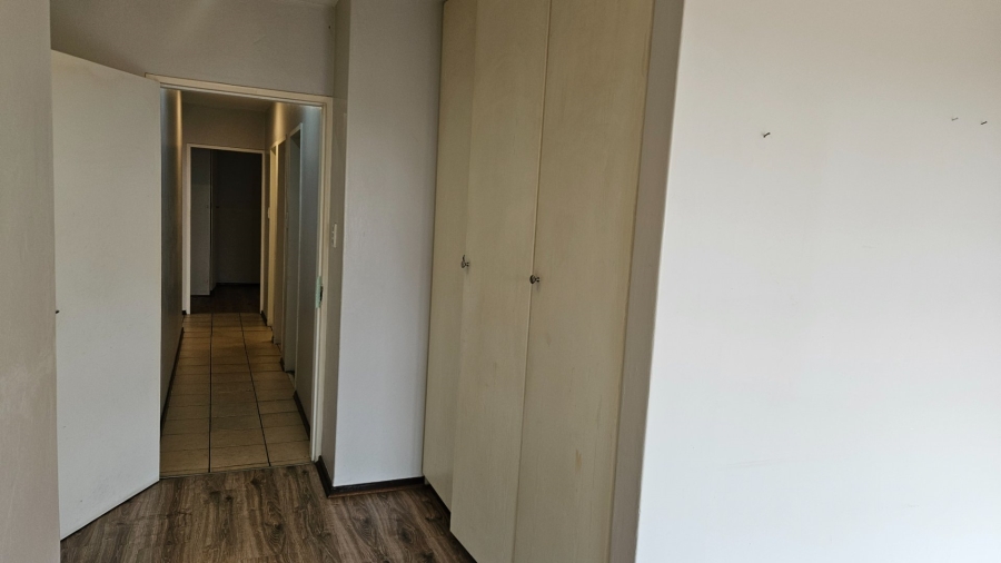 4 Bedroom Property for Sale in Sunnyrock Gauteng