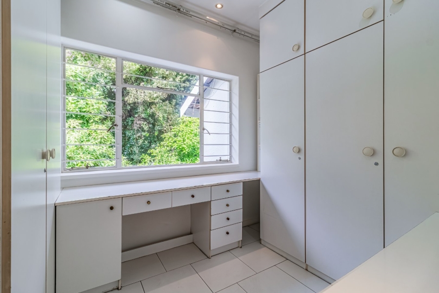 To Let 4 Bedroom Property for Rent in St Andrews Gauteng