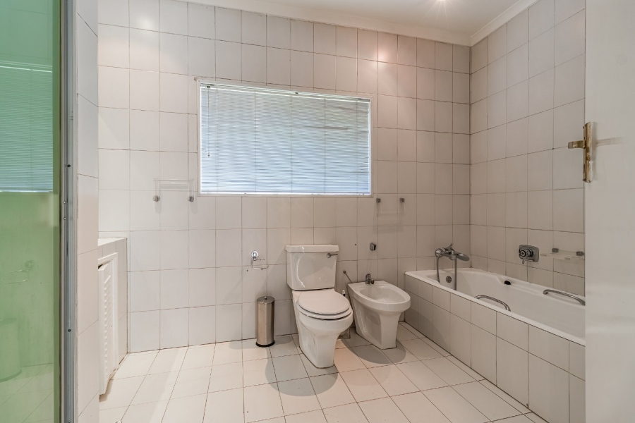 To Let 4 Bedroom Property for Rent in St Andrews Gauteng