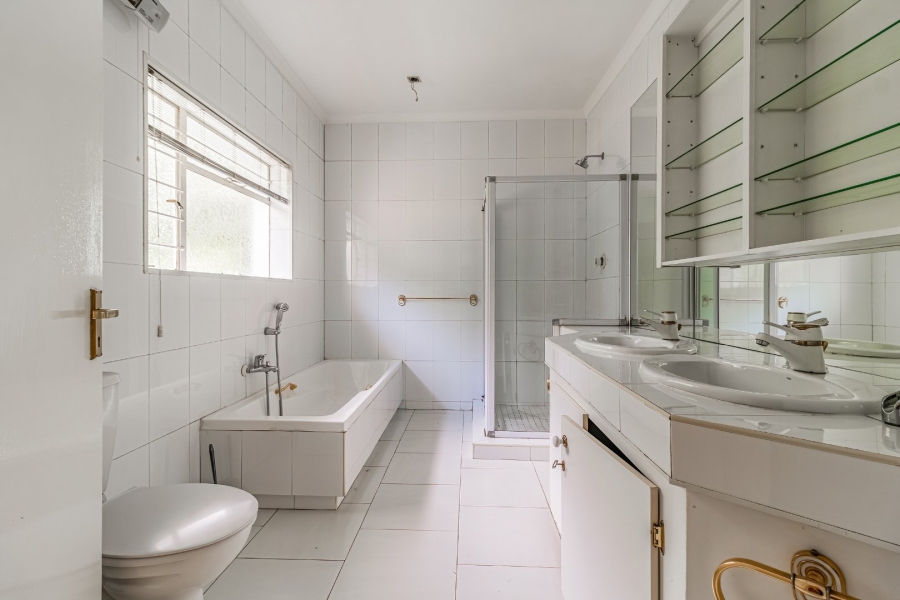 To Let 4 Bedroom Property for Rent in St Andrews Gauteng