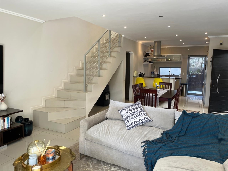 To Let 2 Bedroom Property for Rent in Parkmore Gauteng