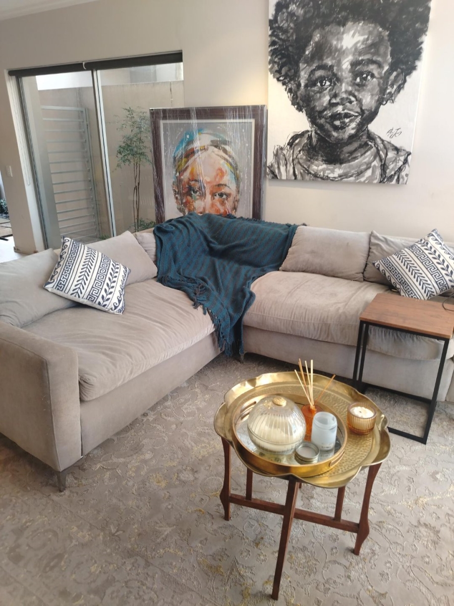To Let 2 Bedroom Property for Rent in Parkmore Gauteng