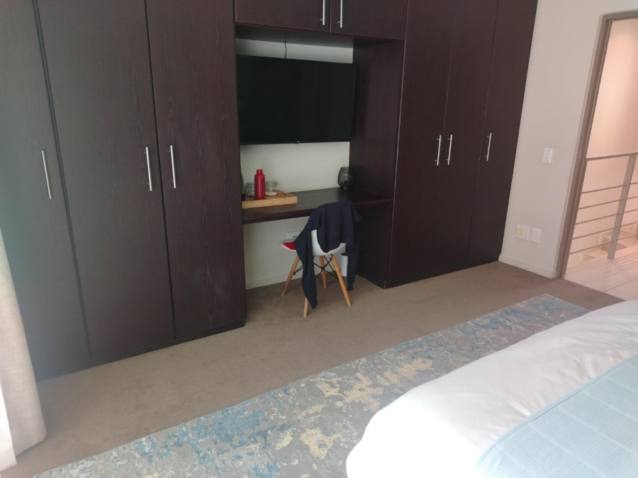 To Let 2 Bedroom Property for Rent in Parkmore Gauteng