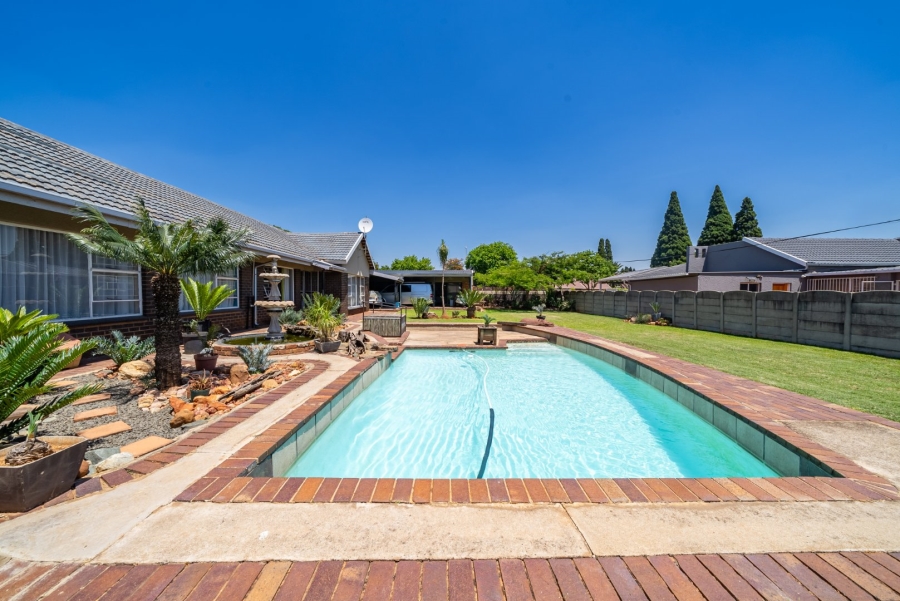 4 Bedroom Property for Sale in Parkrand Gauteng