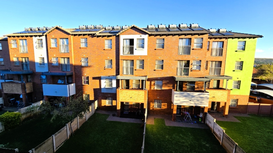 2 Bedroom Property for Sale in Montana Tuine Gauteng