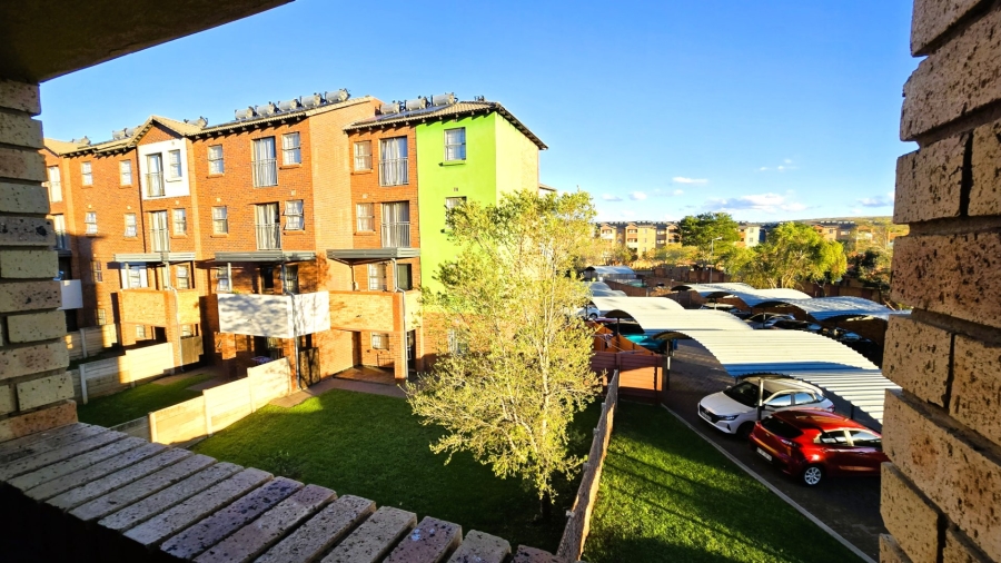 2 Bedroom Property for Sale in Montana Tuine Gauteng